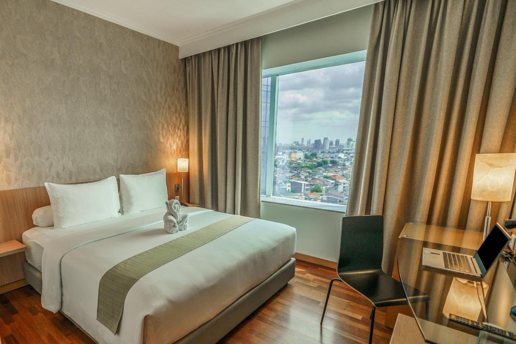 Hotel Kimaya Slipi Jakarta By Harris Extérieur photo